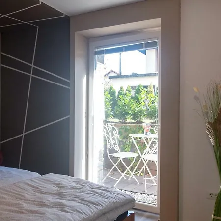 Cute Sunny Kod1 Apartma Ljubljana