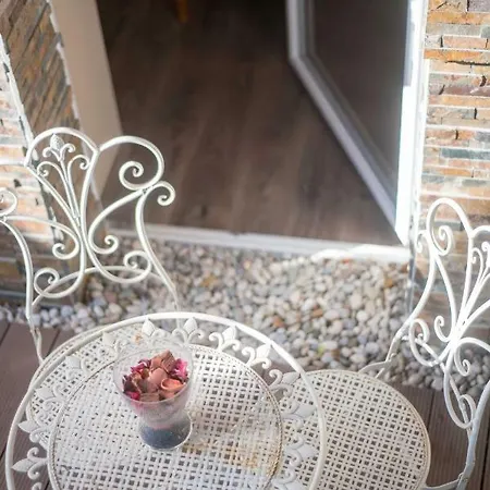 Cute Sunny Kod1 Ljubljana