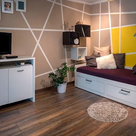 Cute Sunny Kod1 Apartman Ljubljana